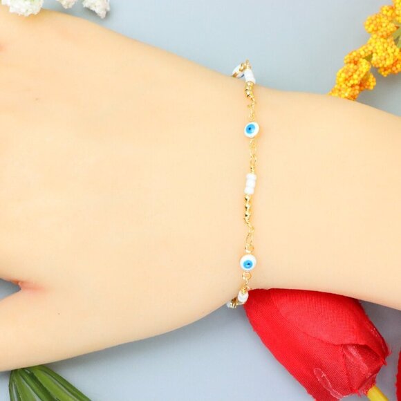 "Elegant & Trendy Bracelet, A Perfect Gift for Women, Thoughtful, EVCH1866 - Picture 1 of 10